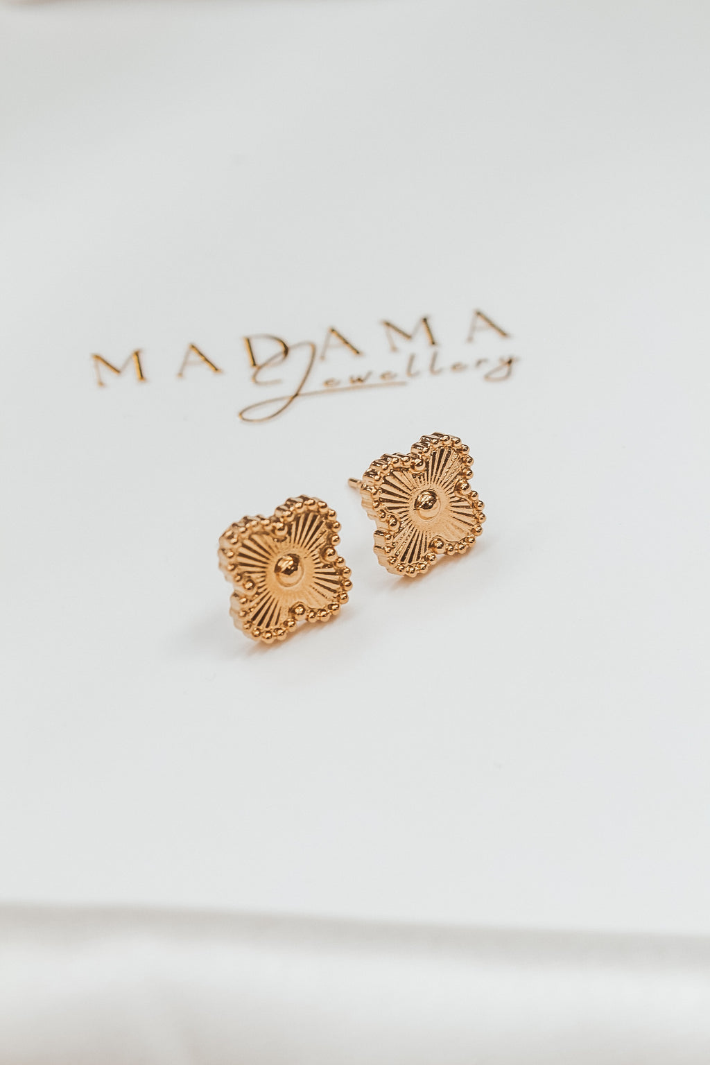 CLOVER LOVER | 10mm Earrings