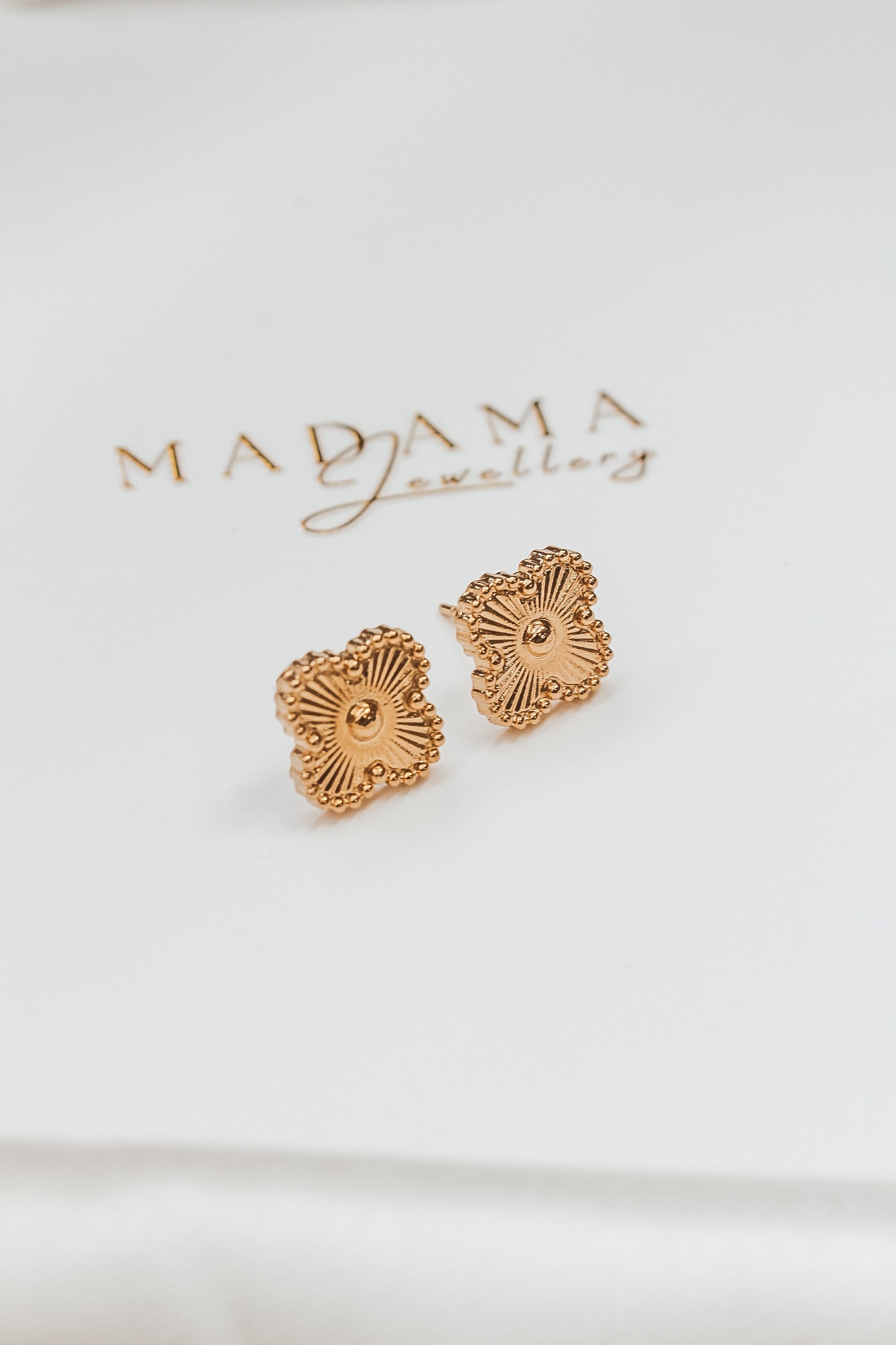 CLOVER LOVER | 10mm Earrings
