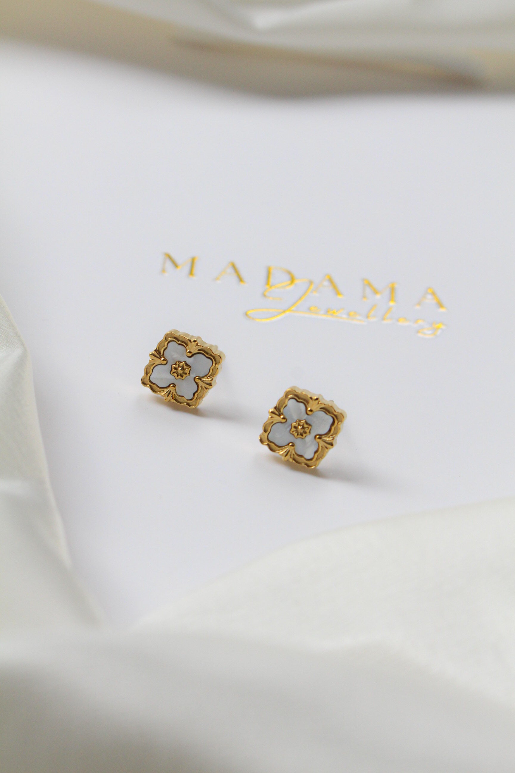NAOMI | Cream Earrings