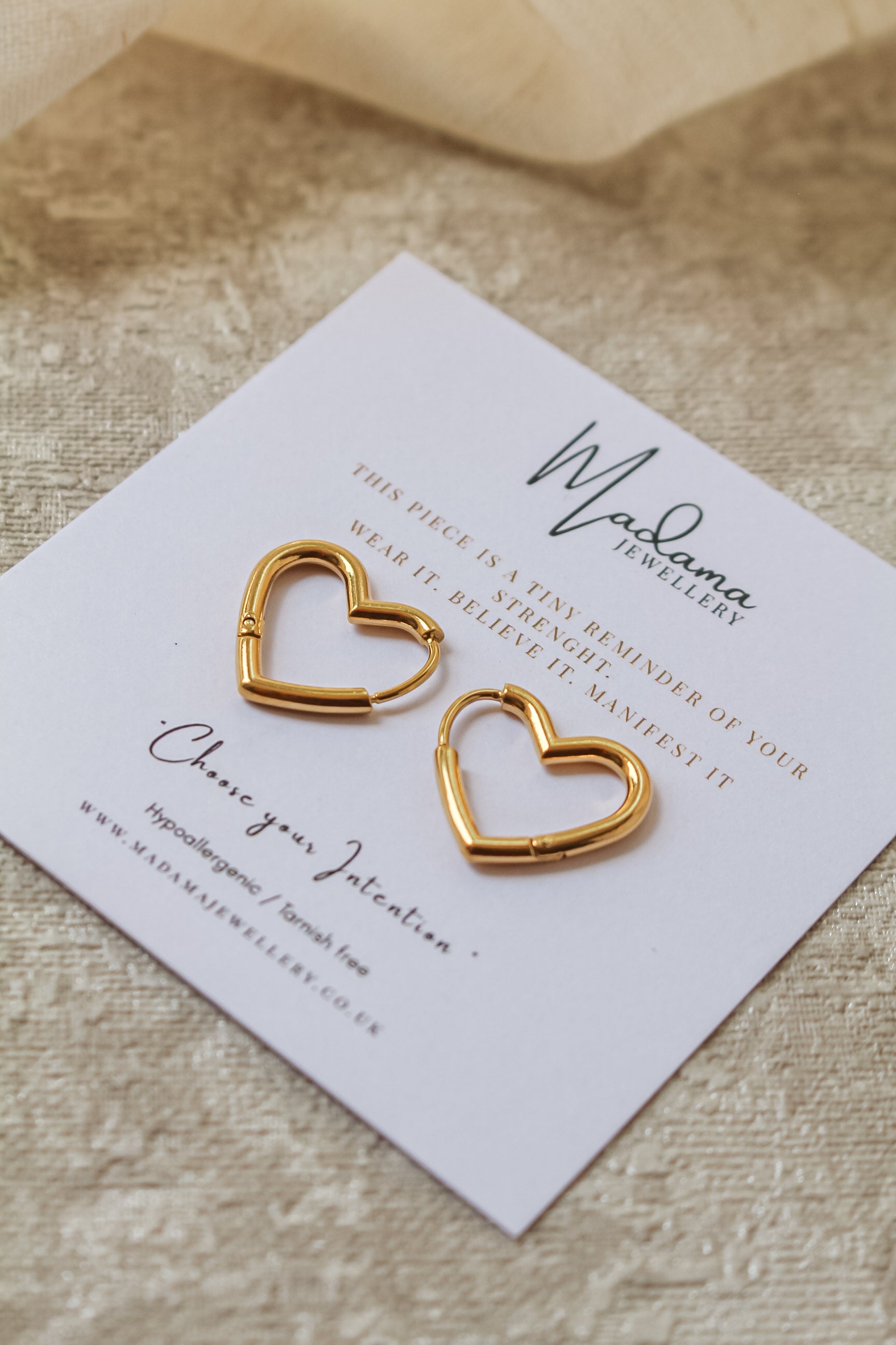 LOVE IT | hoop hearts