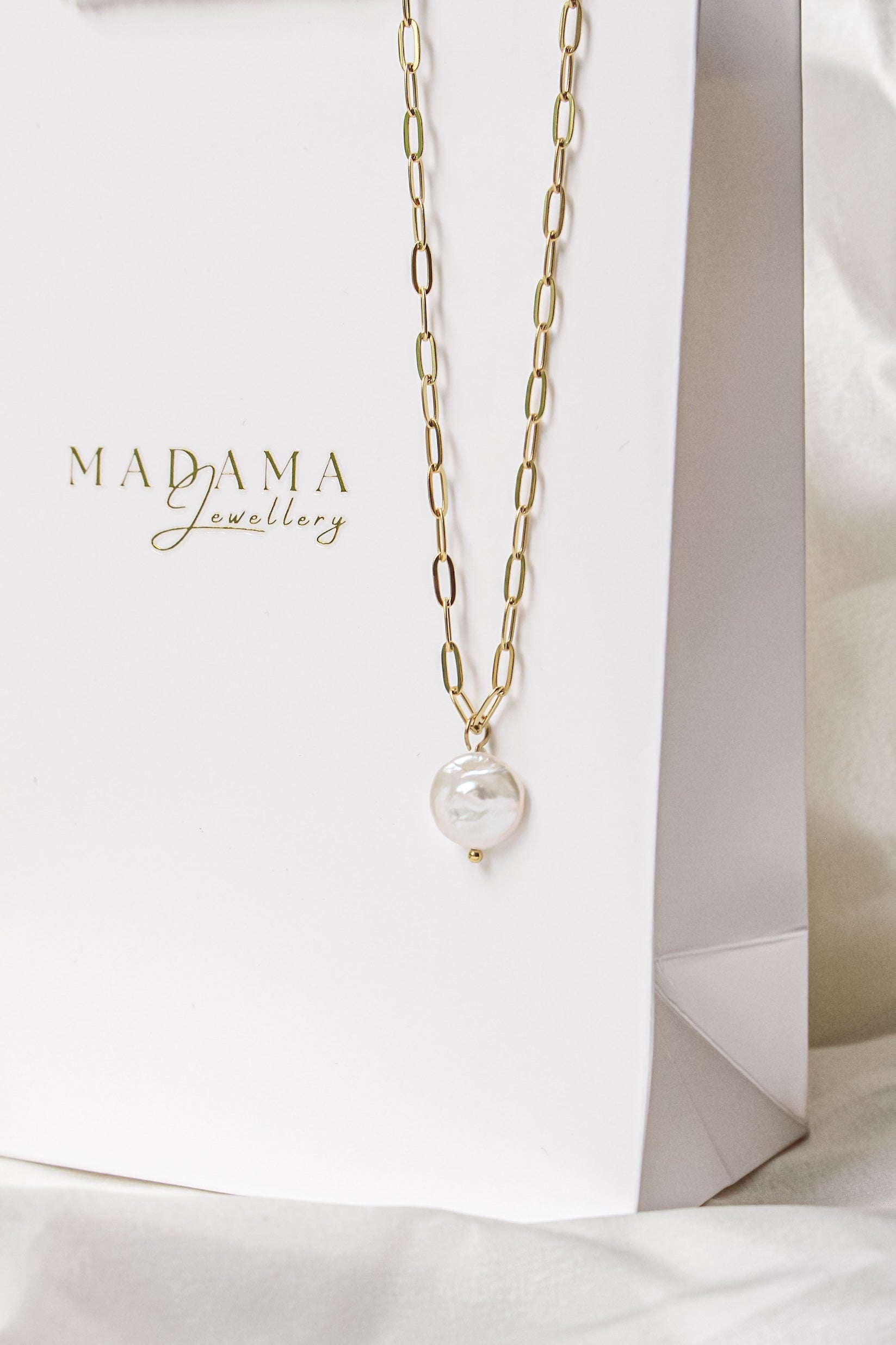 ISLA | Fresh Pearl Necklace